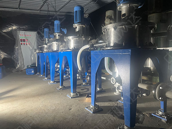 C280試驗型半工業(yè)化萃取分離設(shè)備